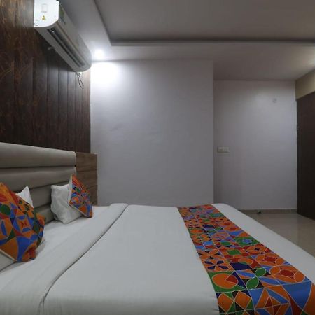 Icyhotels Hl Inn Chinhat Ngoại thất bức ảnh