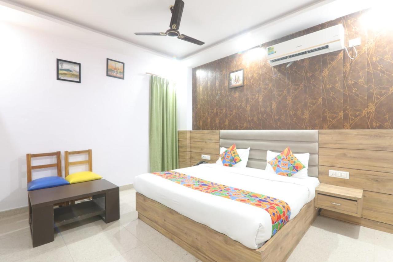 Icyhotels Hl Inn Chinhat Ngoại thất bức ảnh